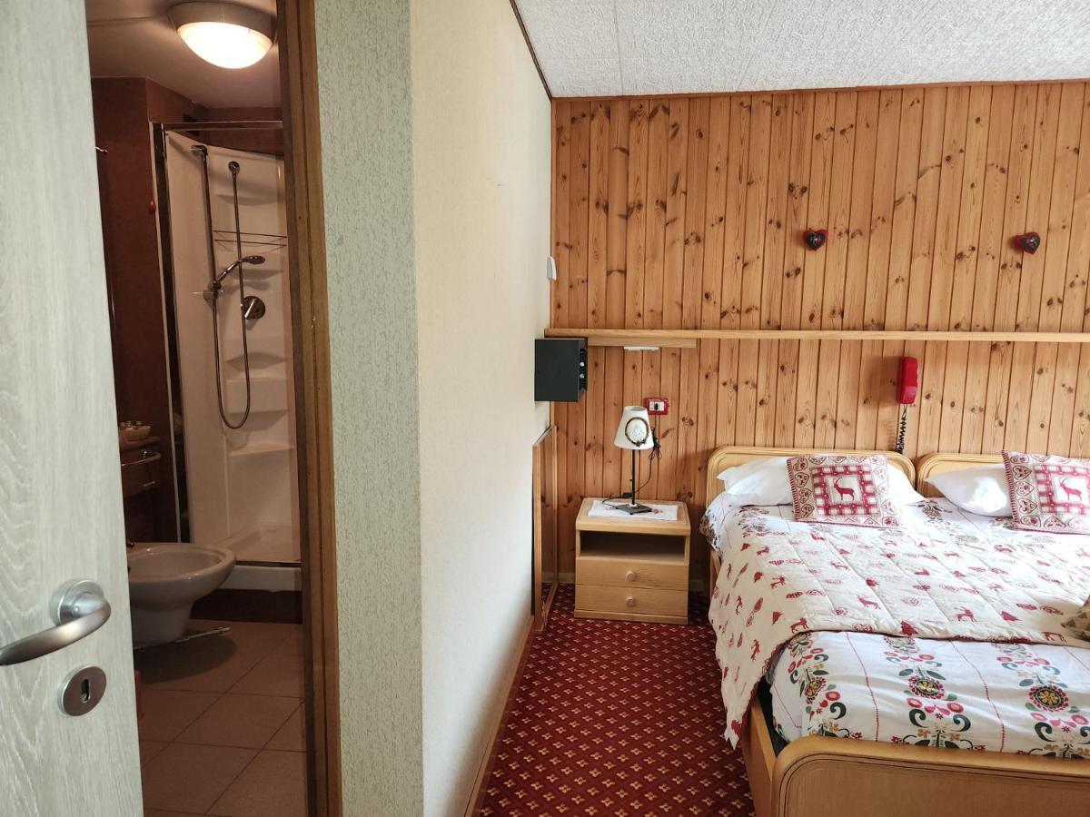 Apartments Suites Lac Bleu Брей-Червиния Экстерьер фото