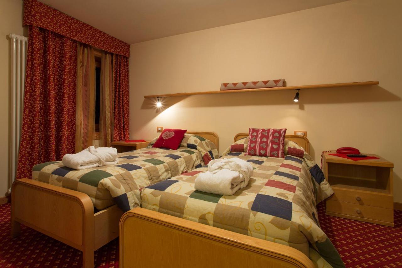 Apartments Suites Lac Bleu Брей-Червиния Экстерьер фото